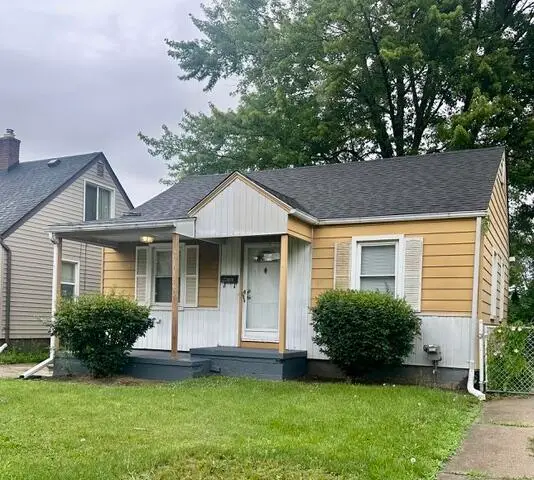 22058 Lambrecht Avenue, Eastpointe, MI 48021