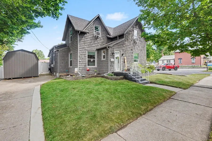 13 E Dayton Street, Fremont, MI 49412 - #3