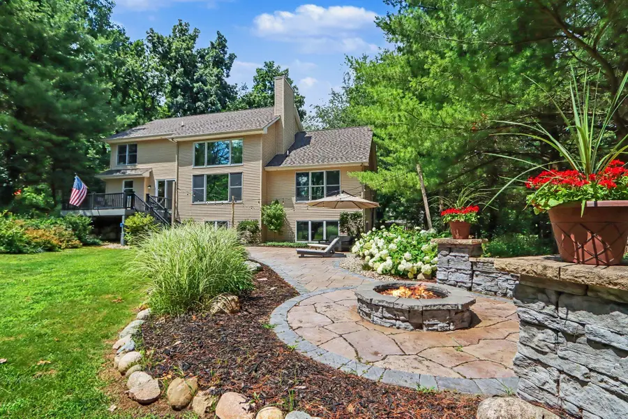8203 Barony Point, Mattawan, MI 49071 - #2