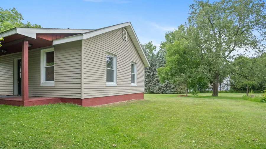 189 E Cross Street, Clarksville, MI 48815 - #2