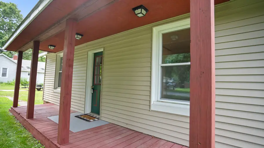189 E Cross Street, Clarksville, MI 48815 - #3