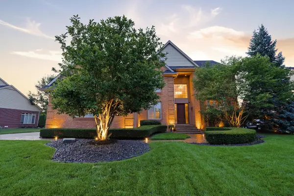 48240 Gladstone Road, Canton, MI 48188