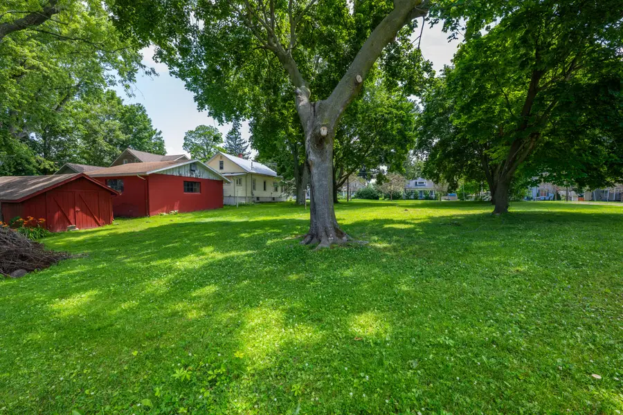 135 W St Joseph Street, Coloma, MI 49038 - #3