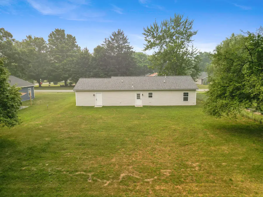 269 W Brooks Street, Newaygo, MI 49337 - #3