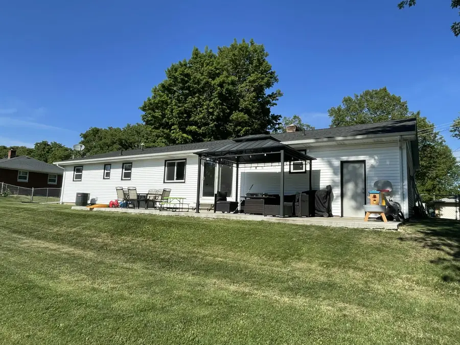 214 S 20th Street S, Battle Creek, MI 49015 - #2