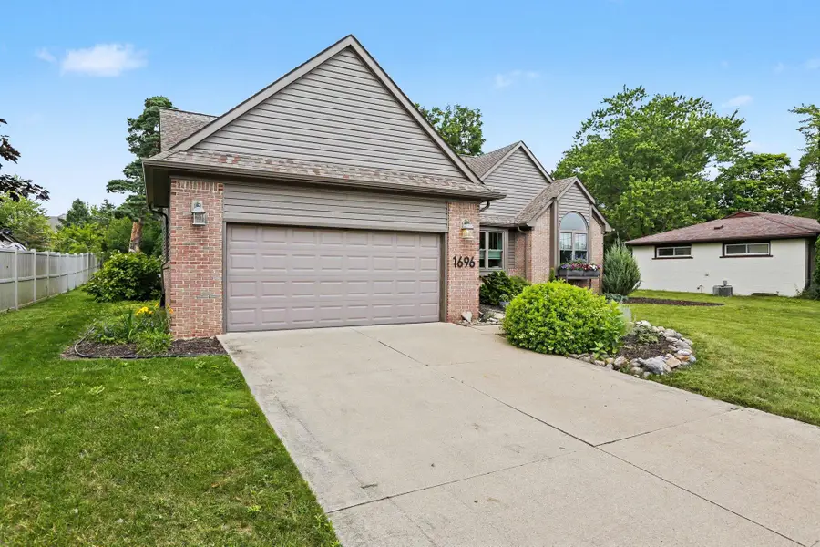 1696 W Ellsworth Road, Ann Arbor, MI 48108 - #2
