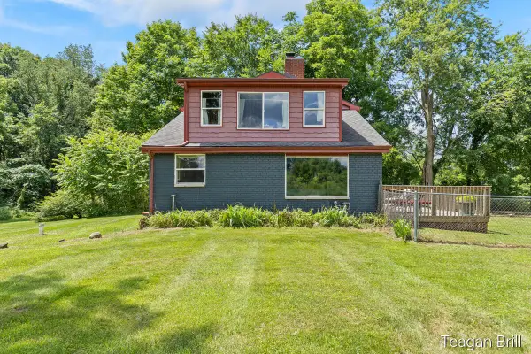 1256 10th Street, Martin, MI 49070