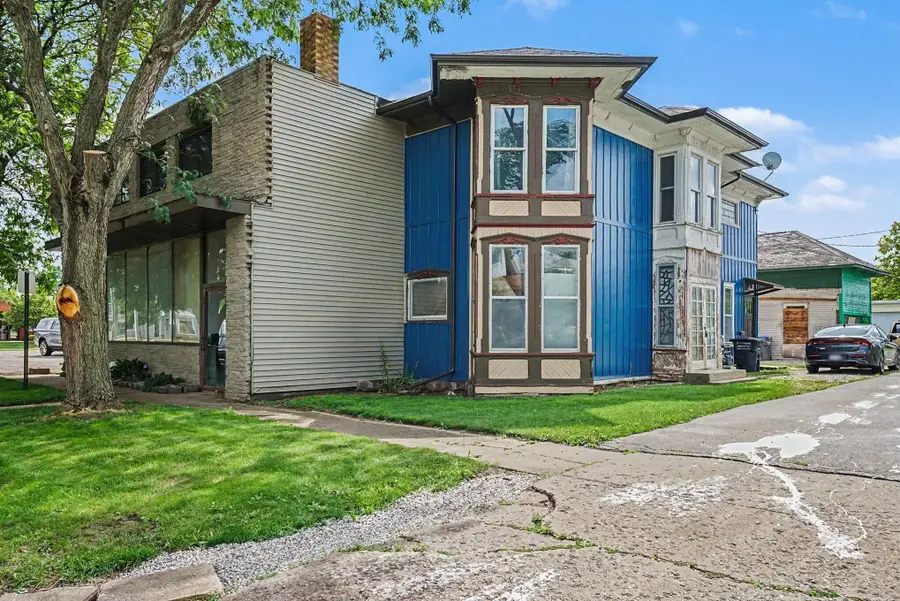 102 N Maple Street, Sturgis, MI 49091 - #2