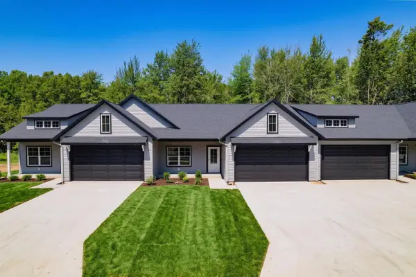 17428 Ridge Avenue, Spring Lake, MI 49456