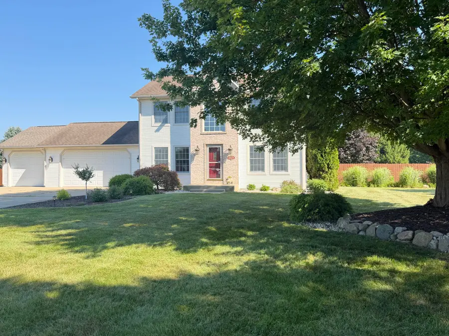 47679 Woodfield Circle, Mattawan, MI 49071 - #2