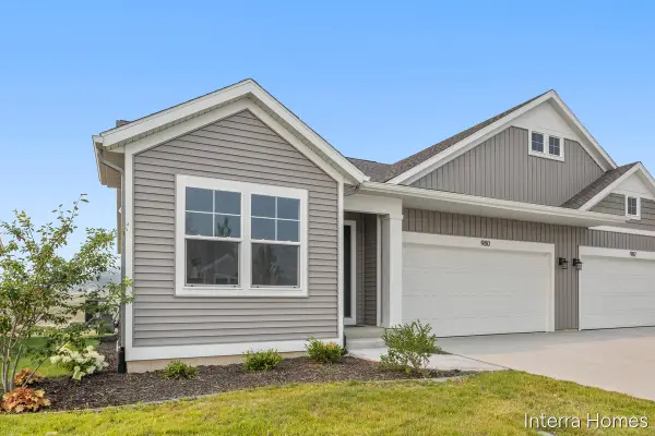 980 Scioto Drive Nw #4, Comstock Park, MI 49321