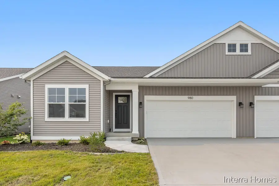 980 Scioto Drive Nw #4, Comstock Park, MI 49321 - #2