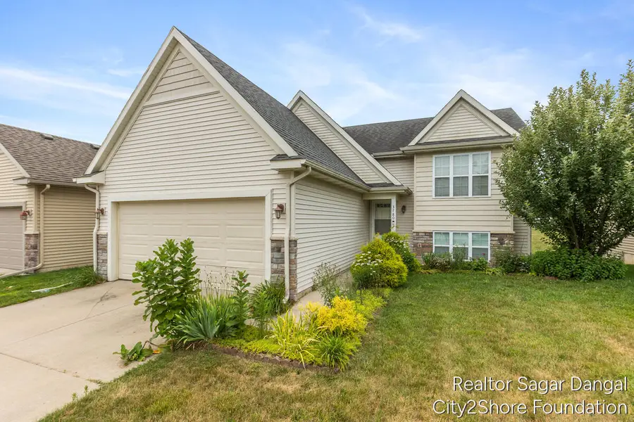 3780 Timberlake Court Se, Kentwood, MI 49512 - #3