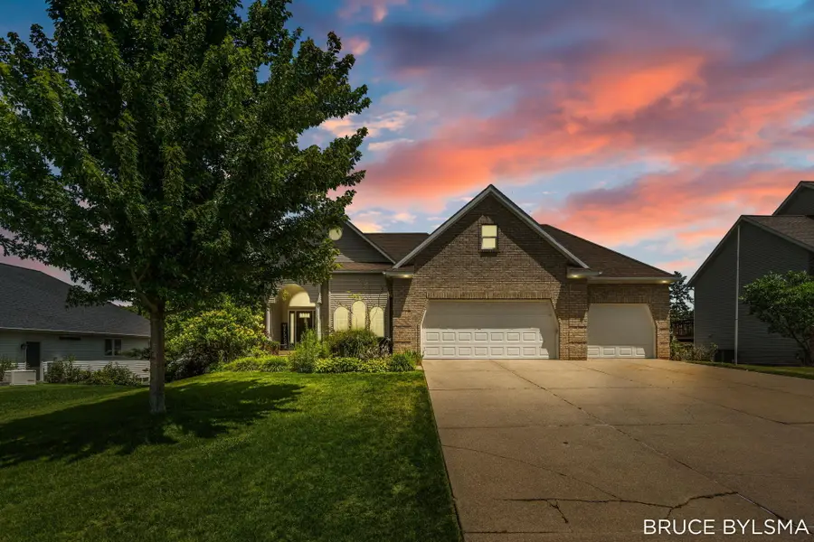 6100 Sunningdale Drive, Hudsonville, MI 49426 - #2