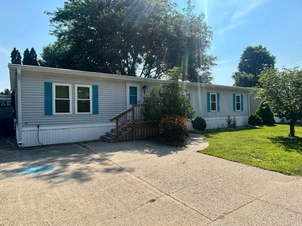 14288 Winters Creek W, West Olive, MI 49460 - #1