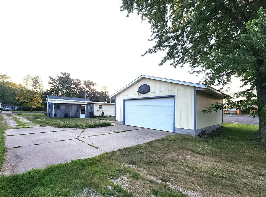1150 S Quarterline Road, Muskegon, MI 49442 - #3