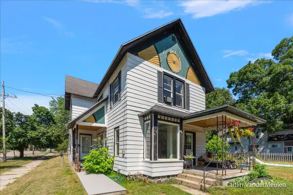1501 College Avenue Ne, Grand Rapids, MI 49505