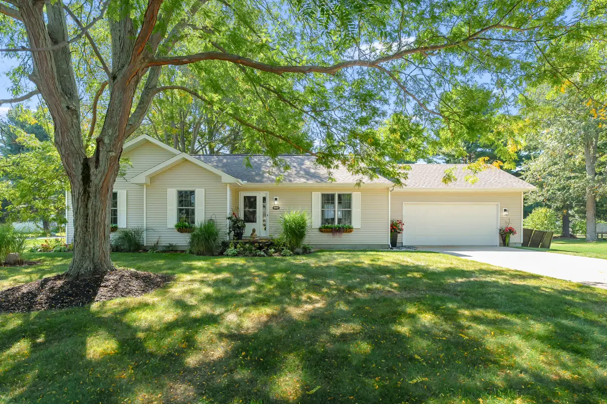 68325 Riverview Drive, South Haven, MI 49090 - #1