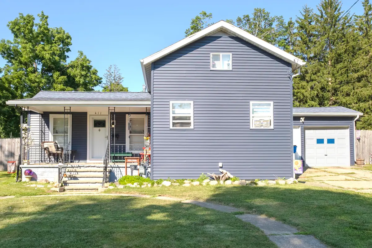 411 East Street, Jonesville, MI 49250 - #1