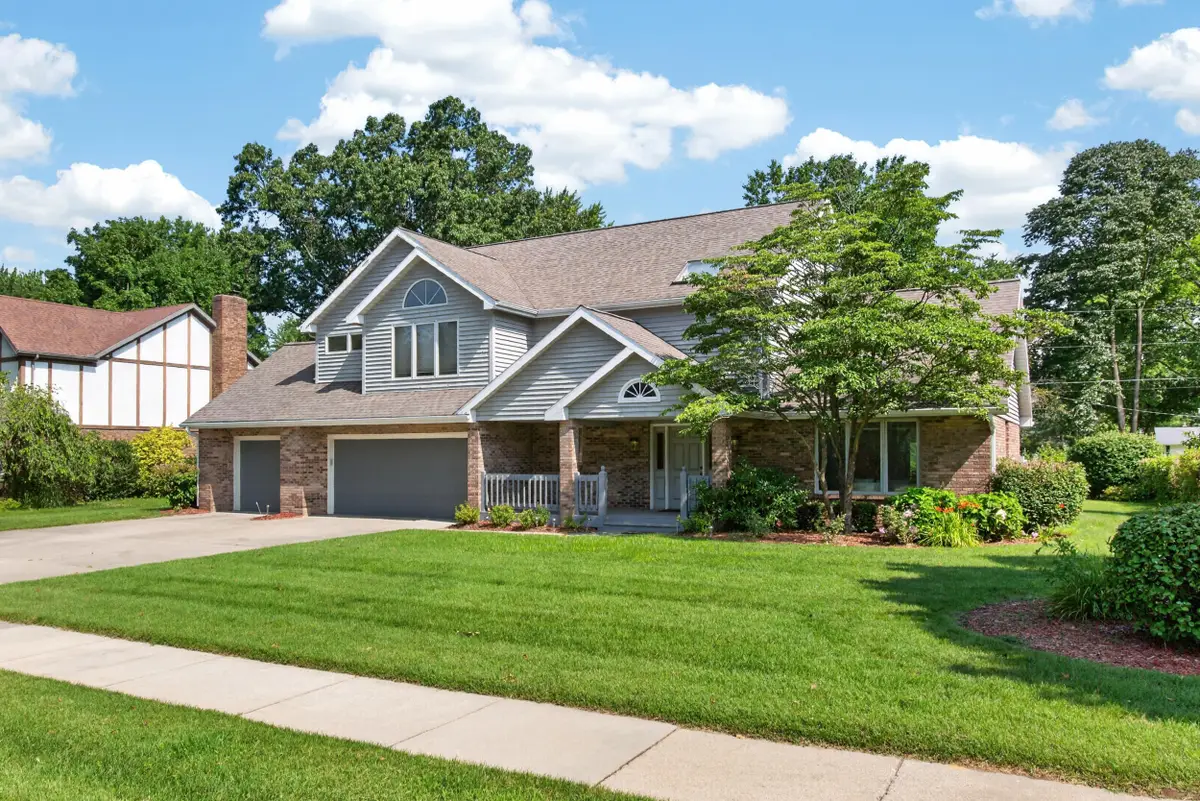 1327 Mulberry Lane, Saint Joseph, MI 49085 - #1