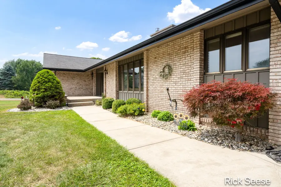 7290 Wingeier Avenue Se, Alto, MI 49302 - #3