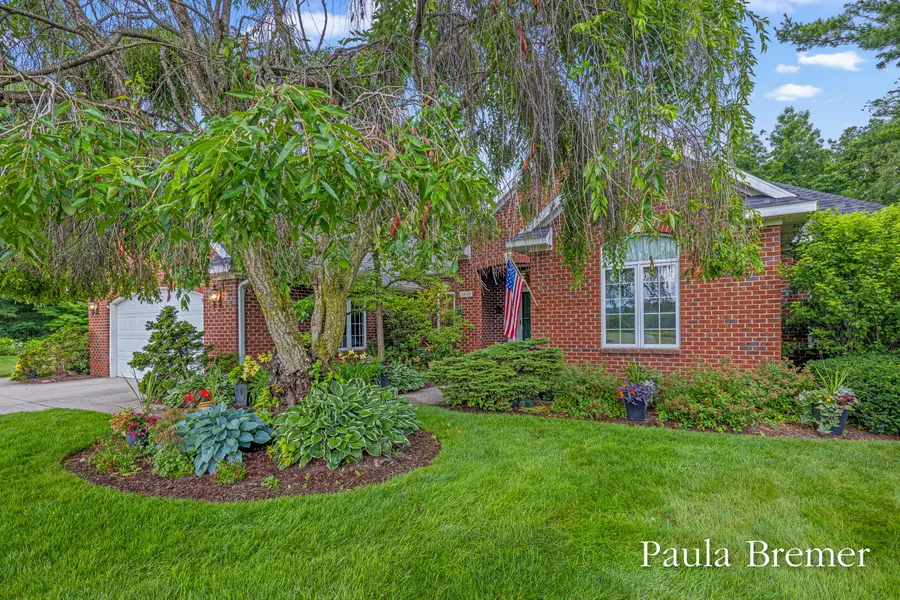 5429 Grand Valley Court Ne, Ada, MI 49301 - #2