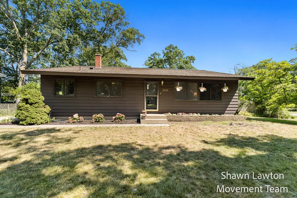 1832 Southwood Avenue, Norton Shores, MI 49441 - #1