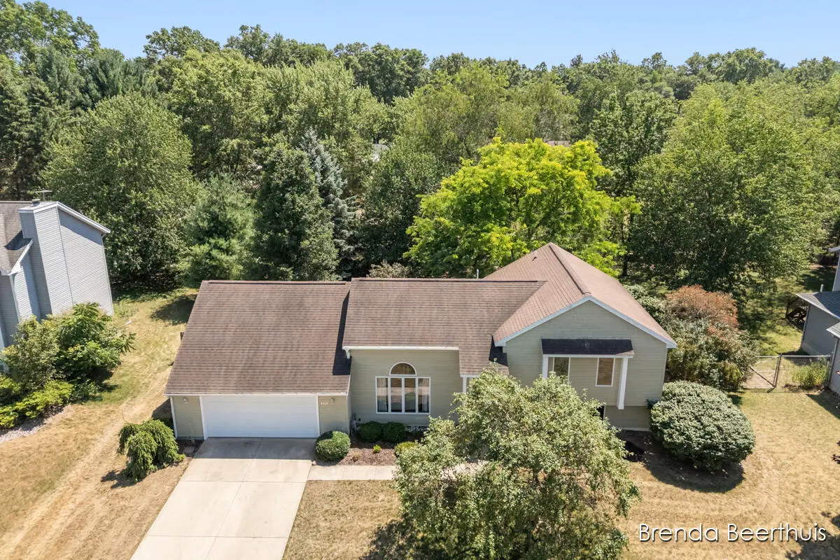 3374 Gold Dust Street Ne, Belmont, MI 49306 - #1
