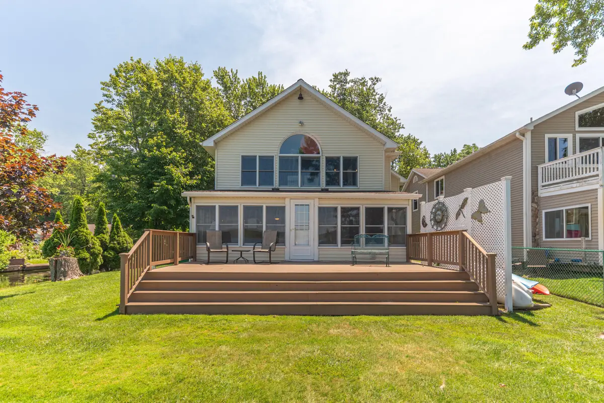 11818 Algonquin Drive, Pinckney, MI 48169 - #1