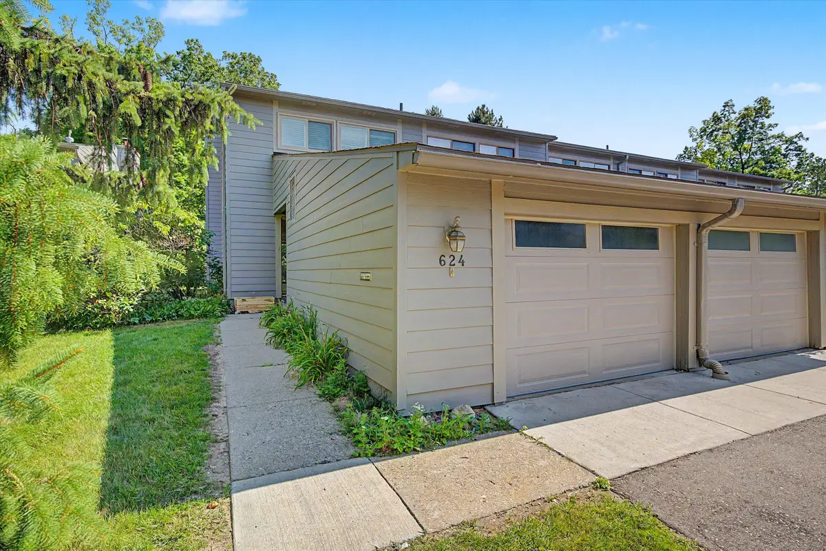 624 Watersedge Drive, Ann Arbor, MI 48105 - #1