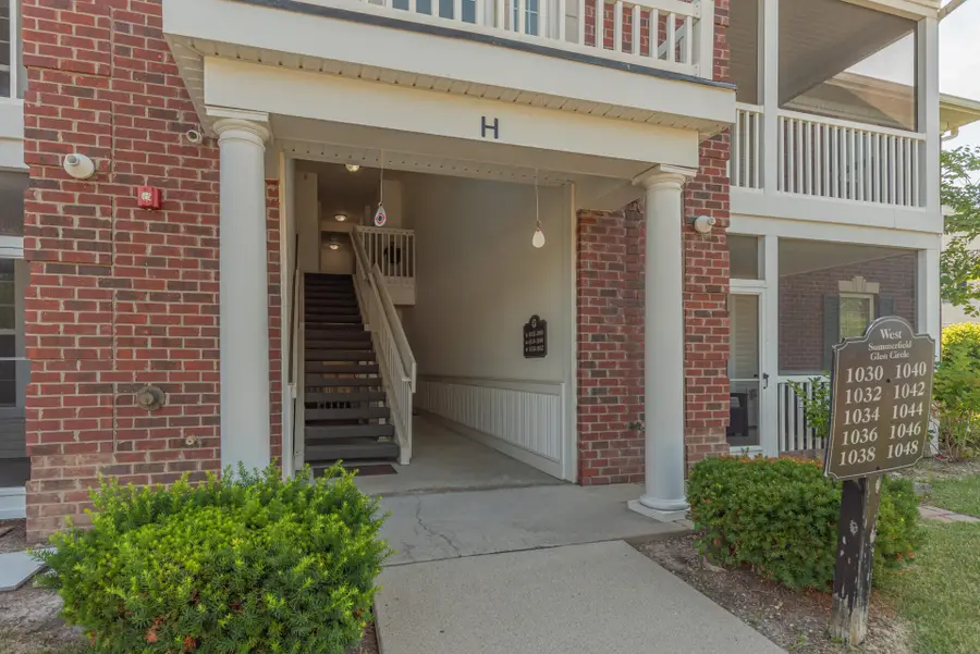1042 W Summerfield Glen Circle, Ann Arbor, MI 48103 - #2