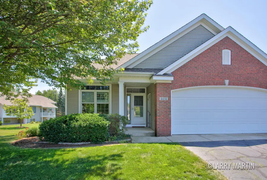 6010 Heritage Meadow Drive, Holland, MI 49423 - #3