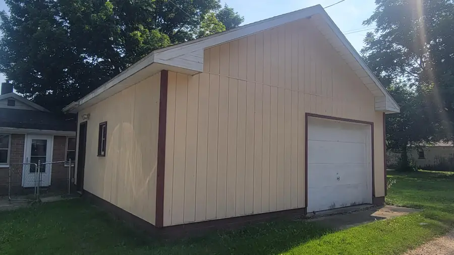 275 E Read Street, Marcellus, MI 49067 - #3