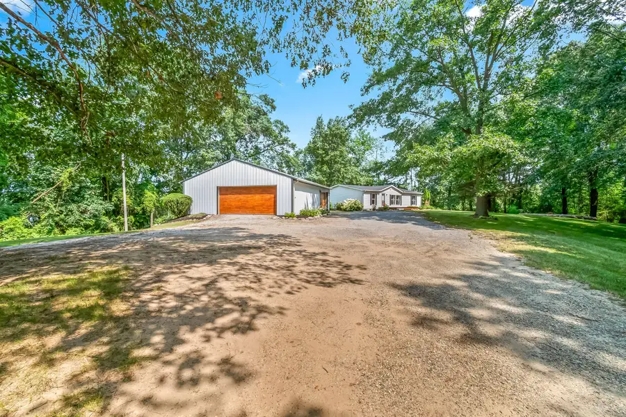 271 E Autumn Ln, Coldwater, MI 49036 - #3