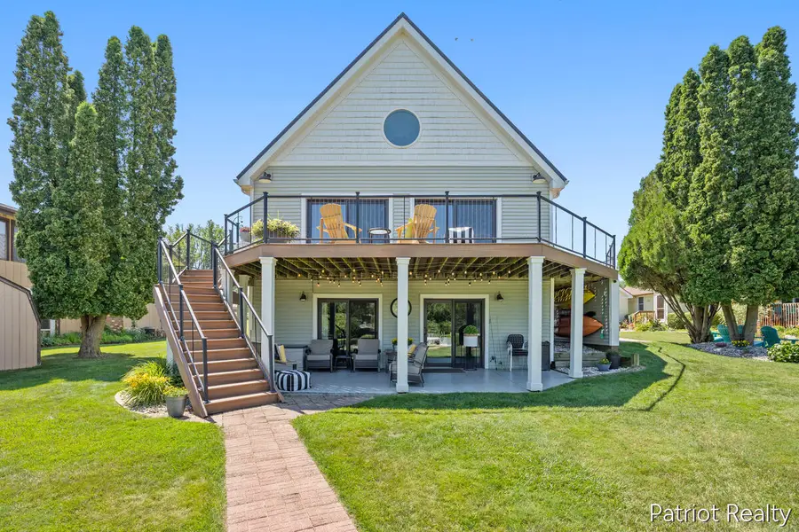 5683 E 92nd Street, Newaygo, MI 49337 - #3