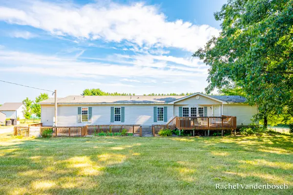 8456 Centerline Road, Saranac, MI 48881