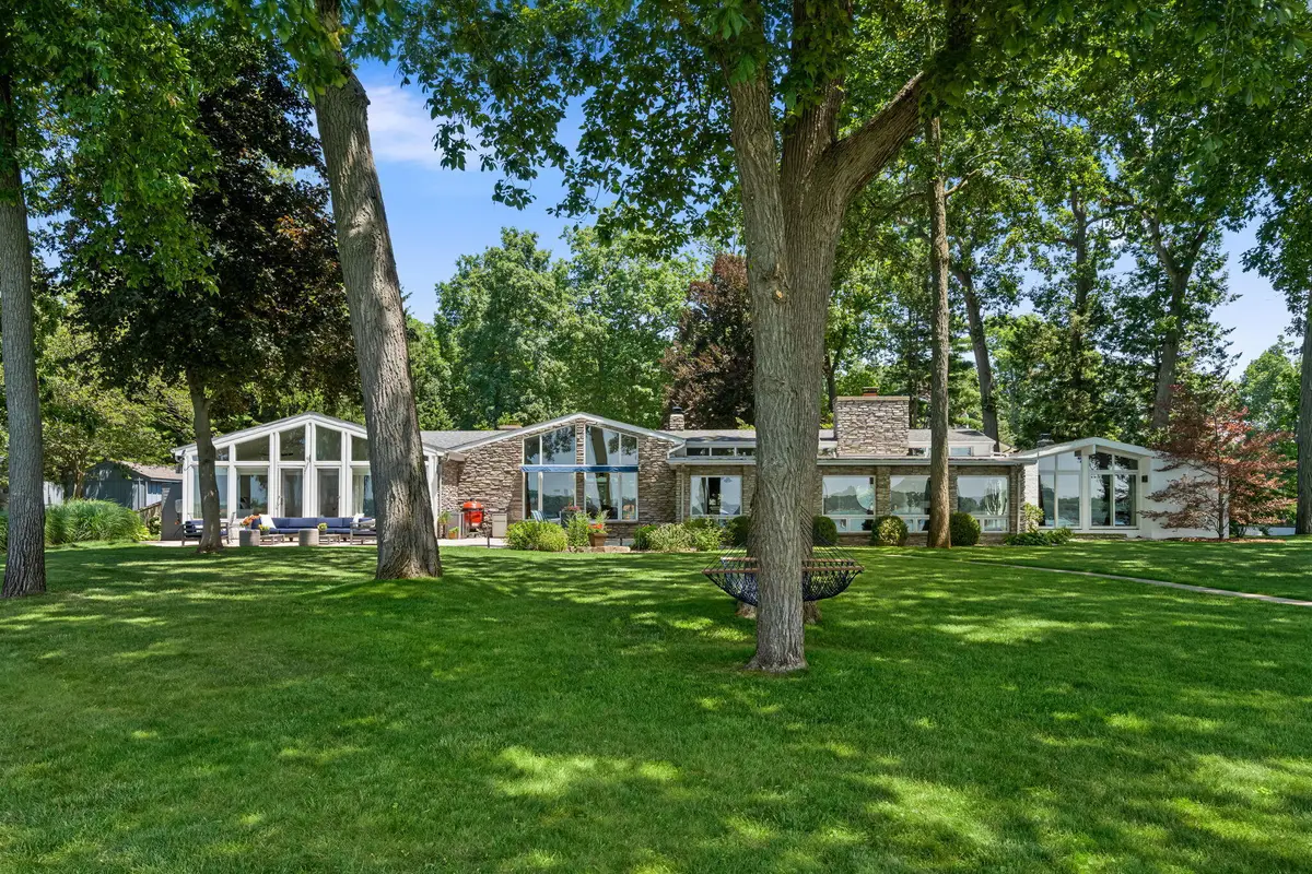 3052 Oakdale Avenue, Hickory Corners, MI 49060 - #1