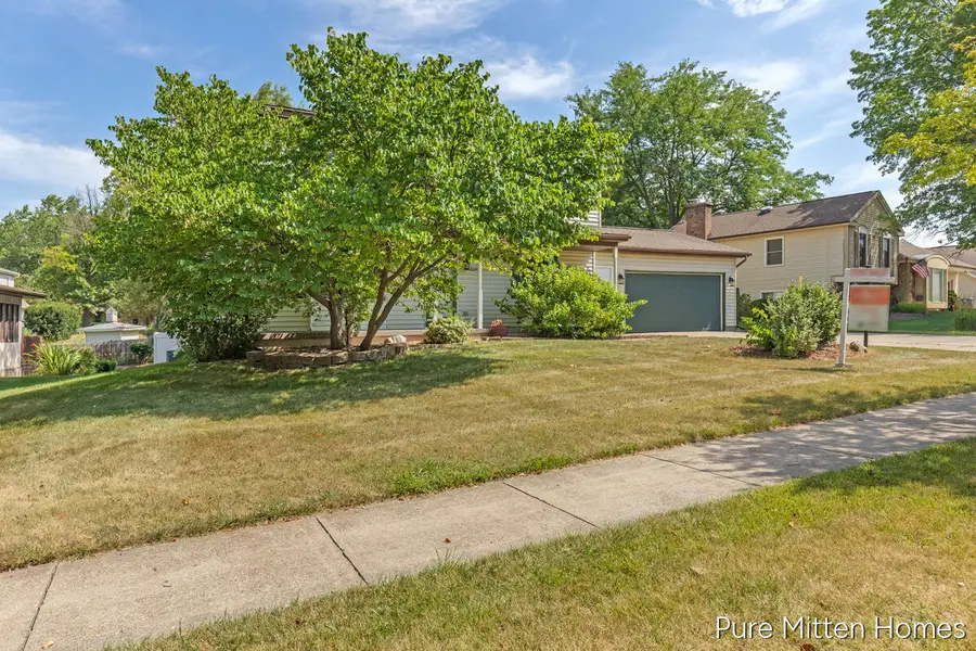 2047 Wolfboro Drive Se, Grand Rapids, MI 49508 - #2