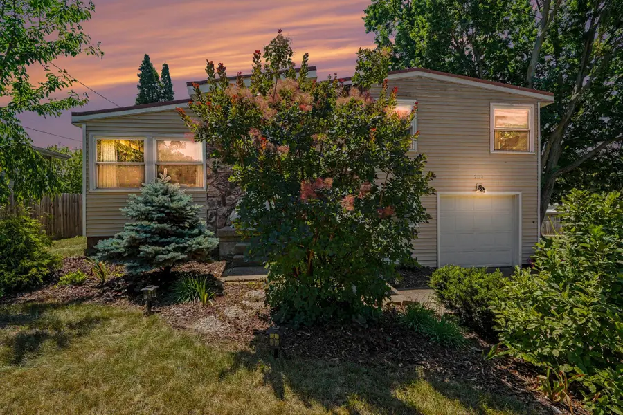 2110 Floyd Street Sw, Wyoming, MI 49519 - #2
