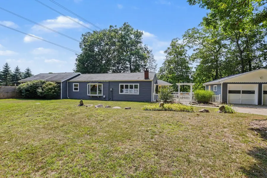 11628 S Lake Chapin Road, Berrien Springs, MI 49103 - #2