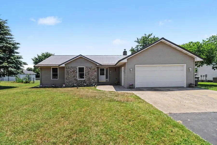 31421 64th Avenue, Lawton, MI 49065 - #2