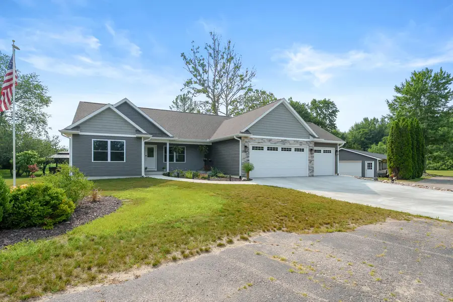 315 Prairiewood Drive, Otsego, MI 49078 - #2