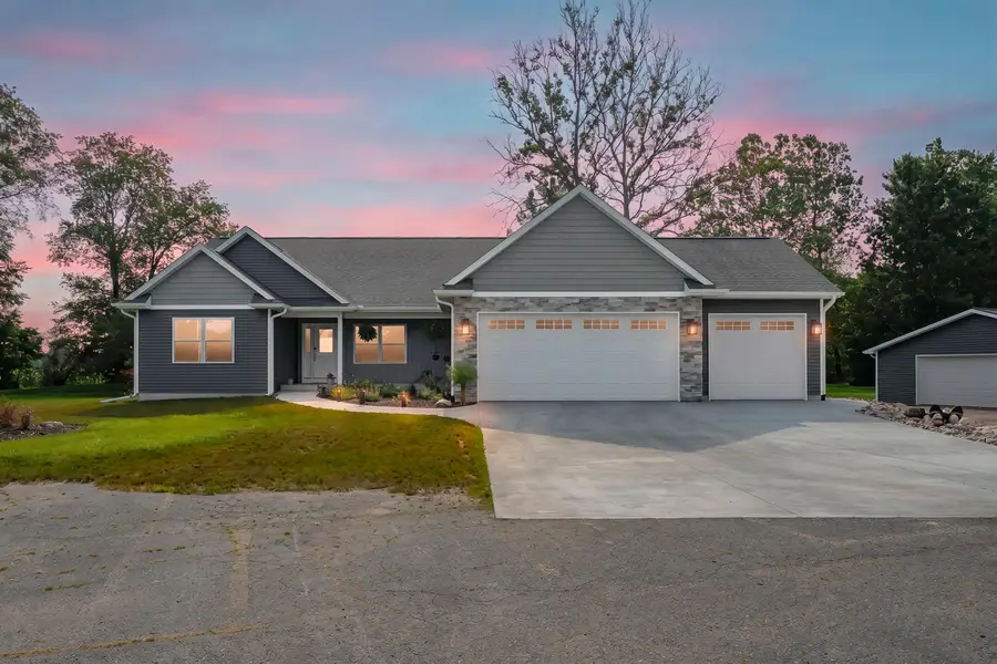 315 Prairiewood Drive, Otsego, MI 49078 - #3