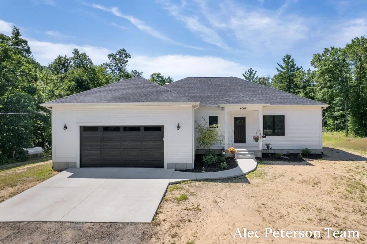 6069 Ruthie Lane, Fruitport, MI 49415 - #1