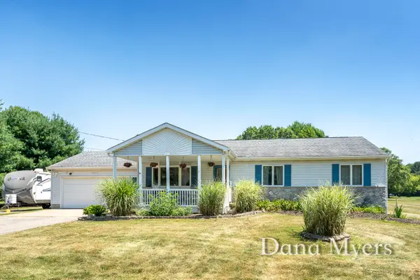 6826 Mccords Avenue Se, Alto, MI 49302