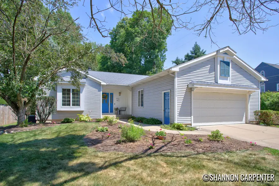 2620 Riverside Drive Ne, Grand Rapids, MI 49505 - #3