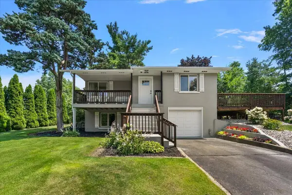 15004 Riley Street, Holland, MI 49424