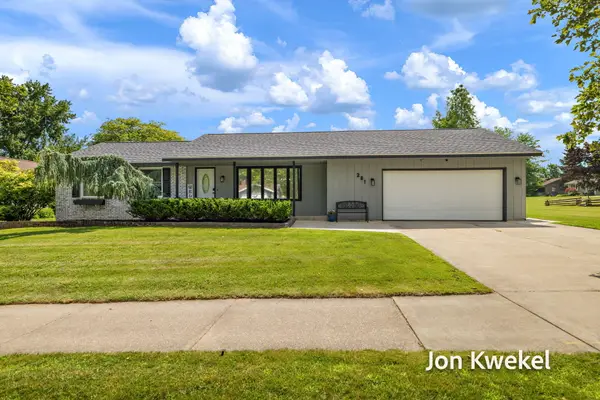 281 Orlando Avenue, Holland, MI 49423
