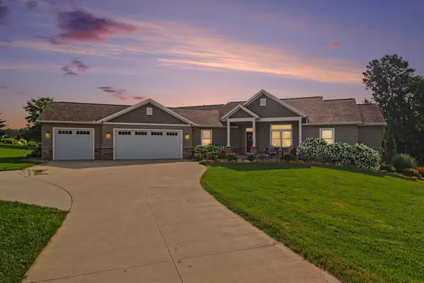 13825 Peninsula Drive, Galesburg, MI 49053