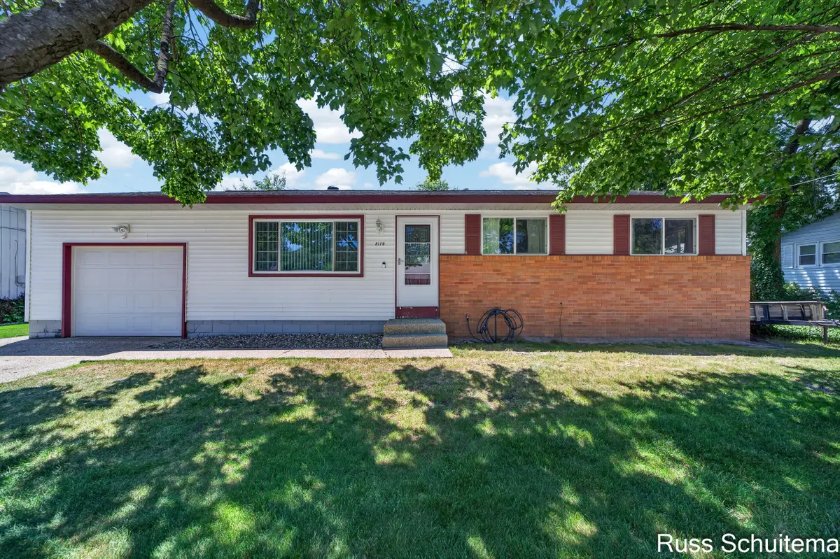 2179 Lincoln Park Drive, Norton Shores, MI 49441 - #1